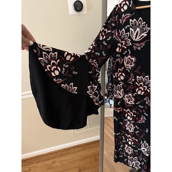 MSK Bell Sleeve V Neck Dress White and Black Medium - Picture 3 of 4